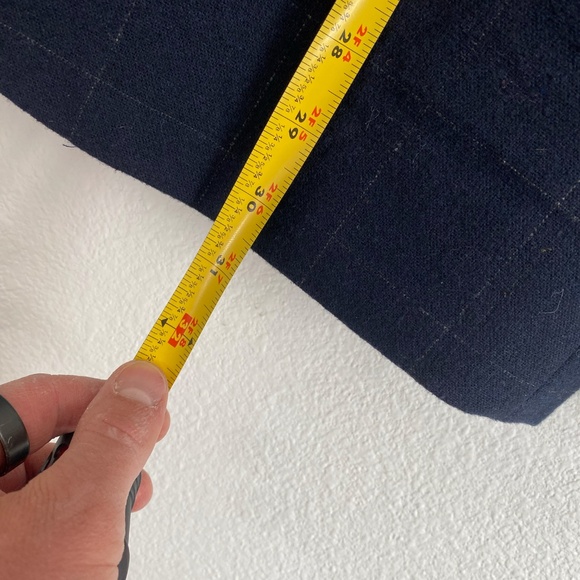 Banana Republic Men's Tailored Slim Fit Wool Blend Suit Blazer - 46R - Picture 8 of 10